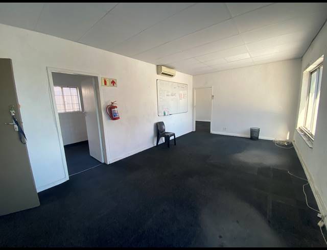 73M² OFFICE TO LET IN PAARDEN EILAND